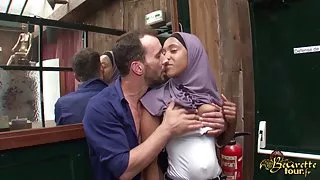 Николай анален секс за първи път опашката zetoun достатъчно une bonne в Бедната Ле тур beurette