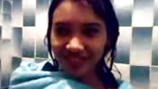 Flaquita seksi klipcheta banandose