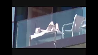 Porno putka Прозорците на хотела 32