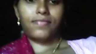 Bezplatni sex saitove Ченай невинна мома последния ММС