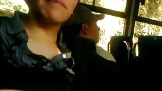 Показват бг ххх цици в автобус