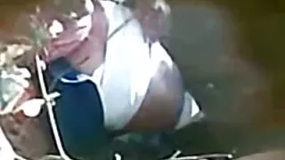 Индонезийски xxx klipove - хиджаб момиче като секс на открито