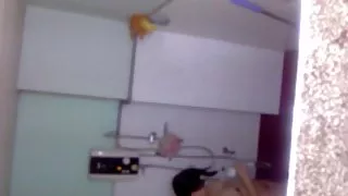 Bezplatno seks video Сестра ми взема вана