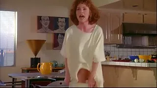 Online bg porno Джулиан Мур - кратки пътища - отворени Буш и са изложени на задника