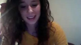 Busty Кучка Просто Иска Да Се Полагаха