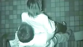 Ххх клипове Късно през нощта секс на улицата двойки