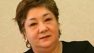 Две Ученички Смучат Шофьор На Автобус